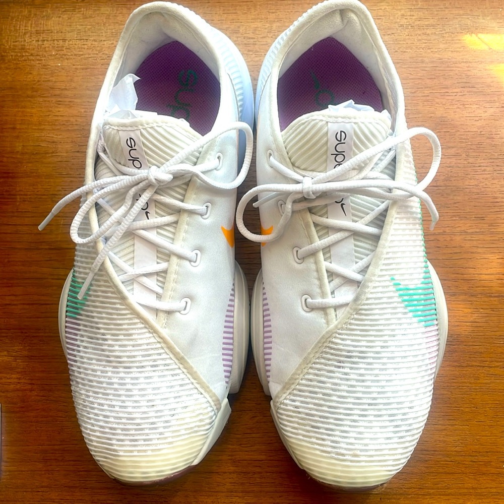 Nike Air Superrep tennis shoes 9.5 Ready to Wear Gently Used